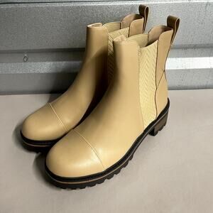 Journee Collection Women's MIRETTE Natural Comfort Foam Ankle Chelsea Boots - 10